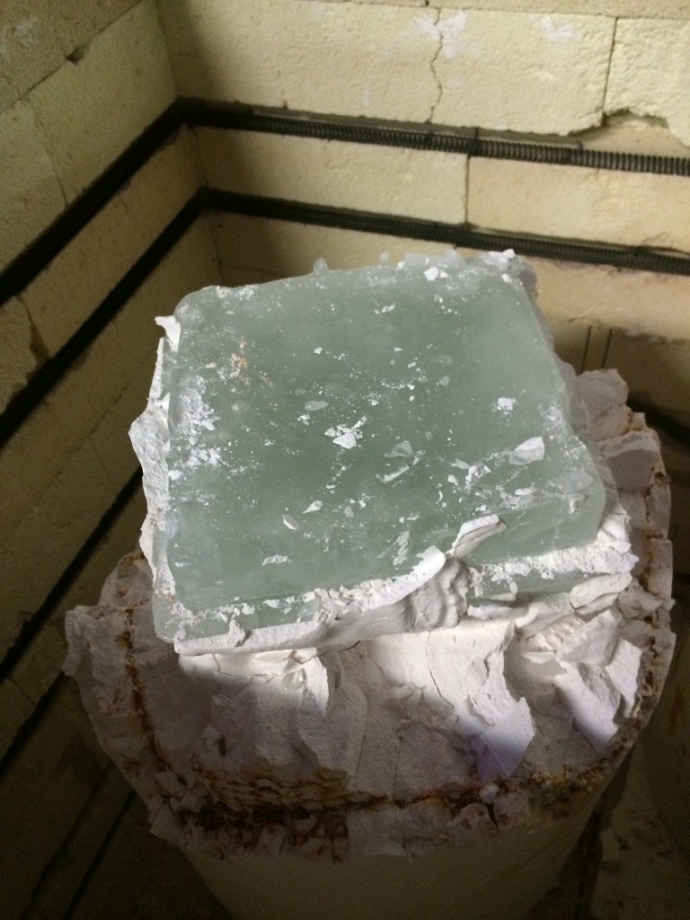 The molds were so heavy and by now fragile that I just dicested them right in the oven.